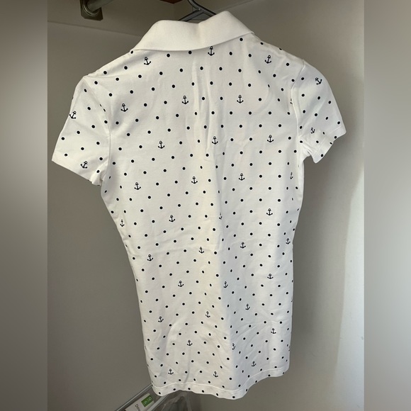 🌹2/$20🌹NWOT Tommy Hilfiger All Over Printed Polo Shirt - White - Picture 2 of 7